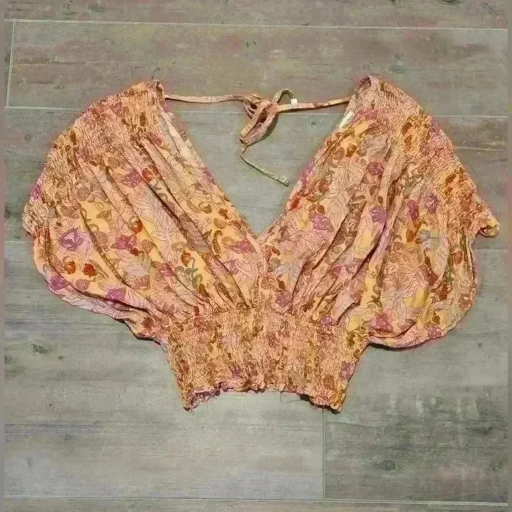 Cupakes and Cashmere Floral Blouse - Picture 2 of 7